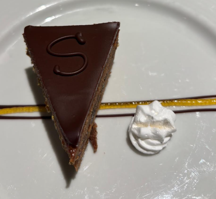 MSCベリッシマ メインダイニングで食べたデザートの写真